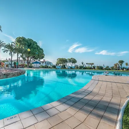 Renovated With Nerjas Biggest Pool * Nerja